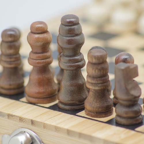 Set de vinos con juegos de ajedrez Chessy