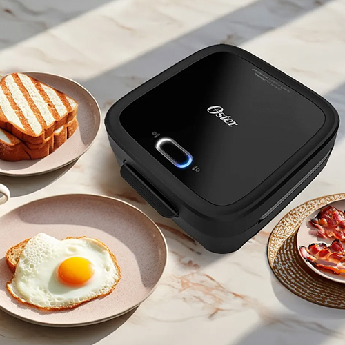 Sandwichera Oster® Compacta Con Platos Hondos Ckstsm400 